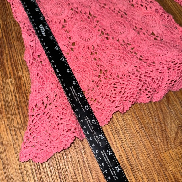 Vintage Y2K Pink Crochet Knit Top Floral Boho Bell Sleeve Festival Blouse - Picture 5 of 6